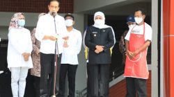 Presiden Jokowi Bersama Gubernur Jawa Timur Khofifah Indar Parawansa
