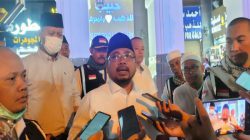 Menag Yaqut Perjuangkan Penambahan Air Zam Zam Lebih dari 5 Liter untuk Jemaah Haji