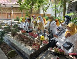 Haul Gus Sholah, IIPG Jatim Ziarah Ke Tebuireng