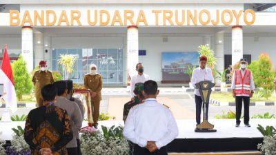 Bandara Trunojoyo Resmi Beroperasi, Khofifah Yakin Ekonomi Madura Bakal Terangkat