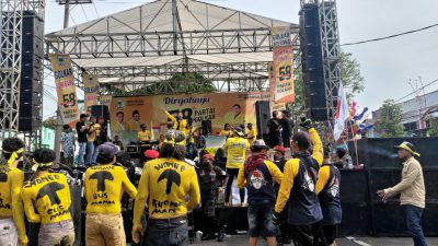 Ribuan Orang Ikuti Jalan Sehat HUT Golkar ke 58 di Kabupaten Jombang