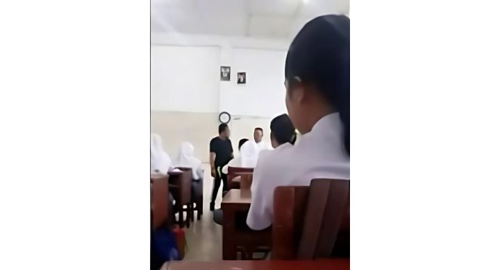 Adu Jotos 2 Guru Di Temanggung Viral Di Picu Pesan WA