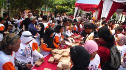 Pramono Anung Attends Festival 1.000 Nasi Uduk In Jakarta