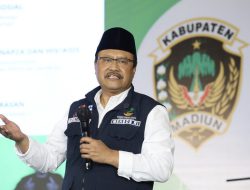 Blusukan ke Madiun, Gus Ipul Pastikan Bansos dan Honor Pendamping Tak Terdampak Efisiensi