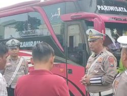 Satlantas Polres Jombang Ingatkan Keselamatan Berlalulintas, kepada Para Sopir Bus Pariwisata