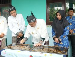 Komitmen Pemkab Jombang Dalam Dunia Pendidikan Dasar