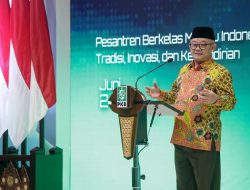 Pesantren : Kunci Indonesia Maju dan Wajah-Wajah Muslim di Barat