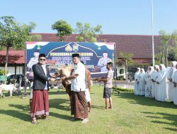 Polres Jombang Salurkan Puluhan Hewan Kurban