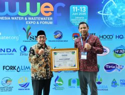 Bupati Sumenep Terima Penghargaan atas Pengembangan Layanan Air Bersih