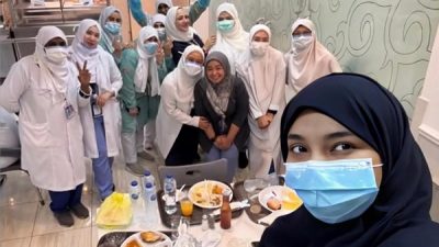 Kisah Olifia, Alumni UNEJ yang Sukses Berkarier di Mekkah