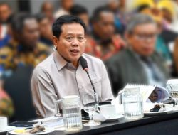 Prabowo Tak Reshuffle Kabinet, DPR Minta Para Menteri Jawab dengan Kinerja