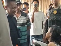 Perempuan ini Hendak Ceburkan diri Ke Sungai Brantas
