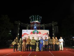 Ribuan Warga Padati Ringin Contong Carnival Jombang: Parade ‘Ragam Nusantara’ Meriahkan HUT ke-115 dan Sambut Hari Santri