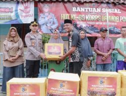 HUT Brimob, Personil Eks Brimob Polres Jombang bagikan Puluhan Sembako