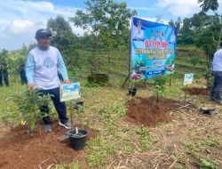Peringati HPN dan Hari Gerakan Sejuta Pohon, PWI Jombang Gandeng PT CJI dan DLH Hijaukan Wonosalam