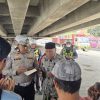 Bukan Tilang, Satlantas Polres Jombang Ajak Pelanggar Lawan Arus ‘Mengetuk Pintu Langit’ di Bawah Flyover