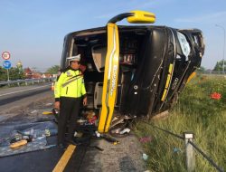 Kecelakan Tol Jomo, Sembilan Penumpang Bis Bus Sudiro Tunggal Luka
