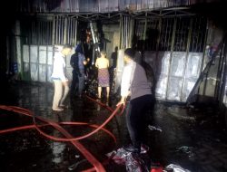 Toko Kelontong di Diwek Jombang Ludes Terbakar, Kerugian Ditaksir Capai Rp100 Juta