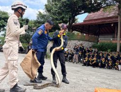 Tingkatkan Literasi Kebencanaan, Anggota DPRD Jatim Dorong Kapasitas Relawan Damkar