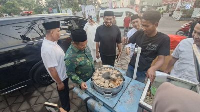 Sarmuji Tinjau Posko Kesehatan Golkar Jatim di Muktamar NU
